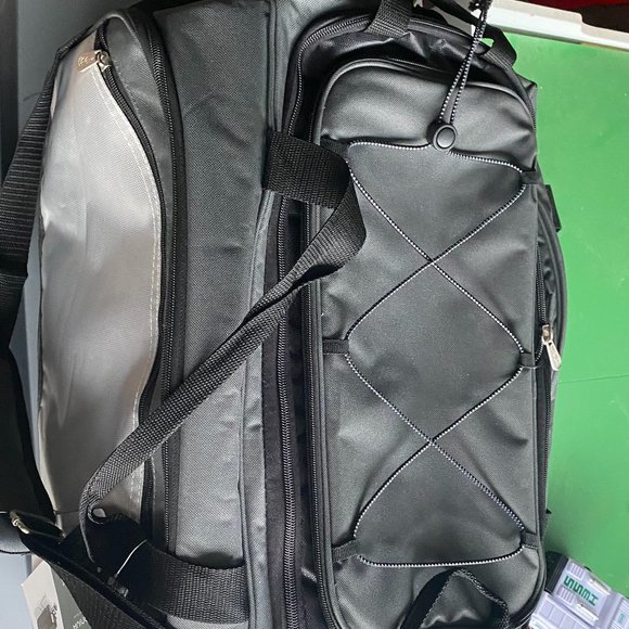 Picnic Time Vulcan Portable Propane Grill & Cooler Tote - Picture 3 of 5